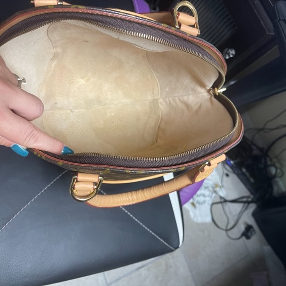 Authentic Leather Louis Vuitton Ellipse Handbag - Picture 8 of 9